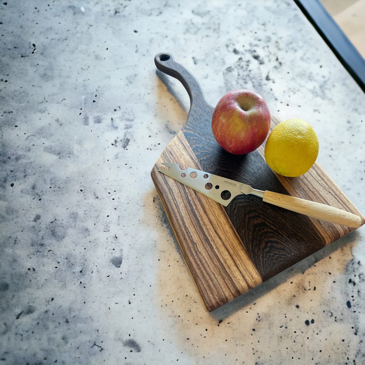 Cheese board in Zebrawood and Ebony